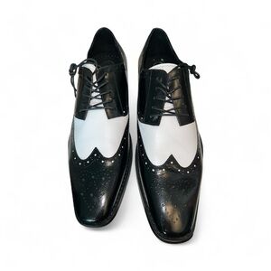 Stacy Adams Two-Tone Black and White Oxfords